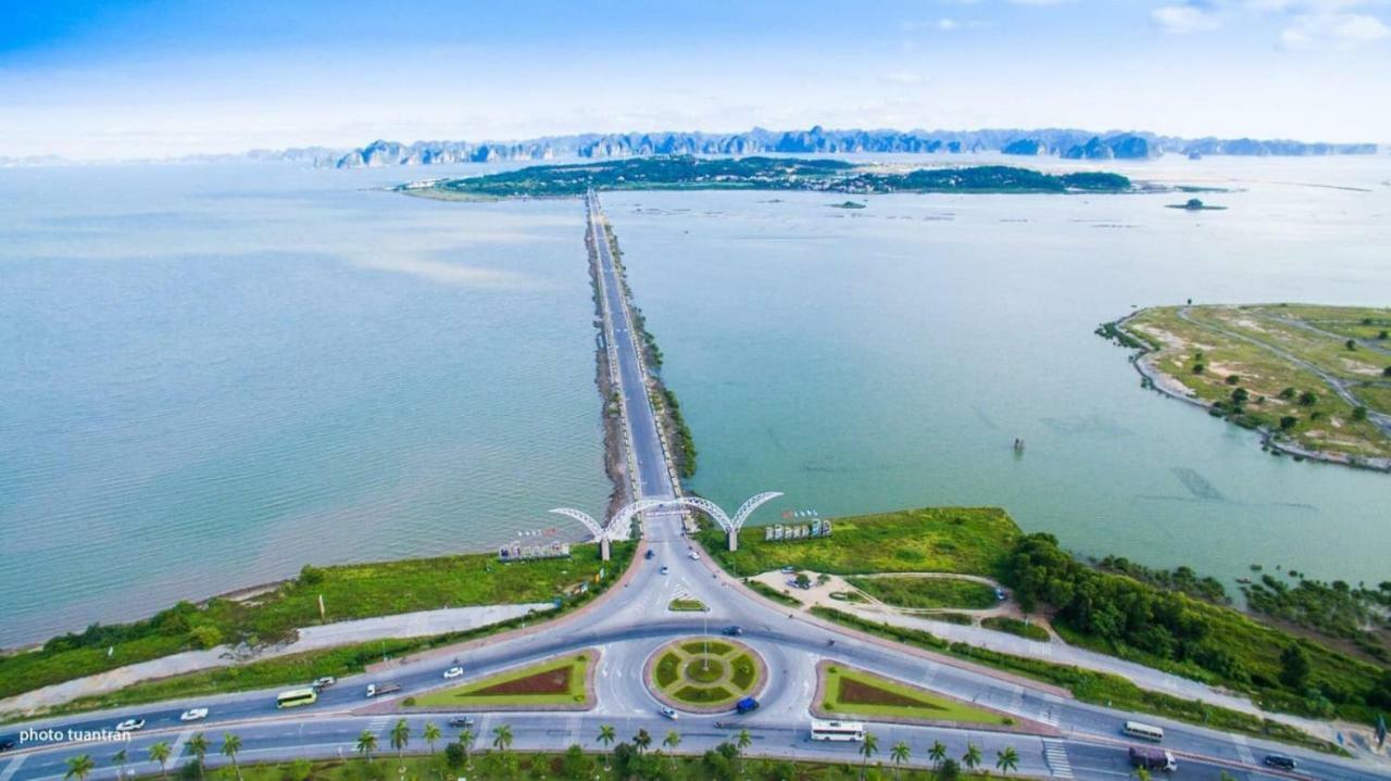Ling Hotel Ha Long Exterior photo